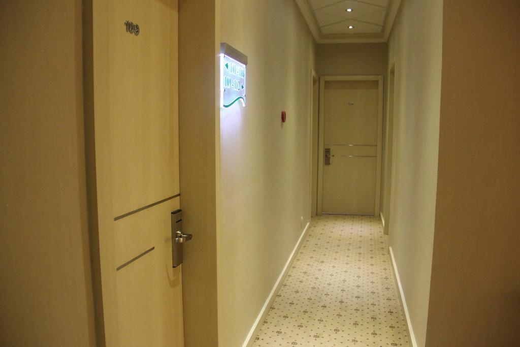 Buyukada Princess Hotel Adalar Exterior photo